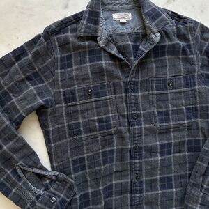 Wallace and Barnes Shirt Mens Small Gray Plaid Flannel‎ Long Sleeve Button Up